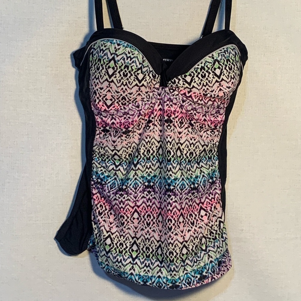 FREE COUNTRY Women's Size S (4-6) Black/Multi-color Print Swimsuit Tankini Top